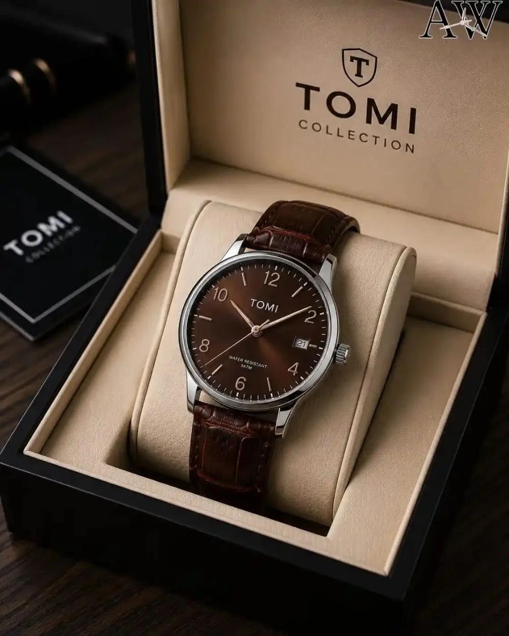 TOMI Classic Round Dial Men's Quartz Watch – Premium Leather Strap Wrist Watch